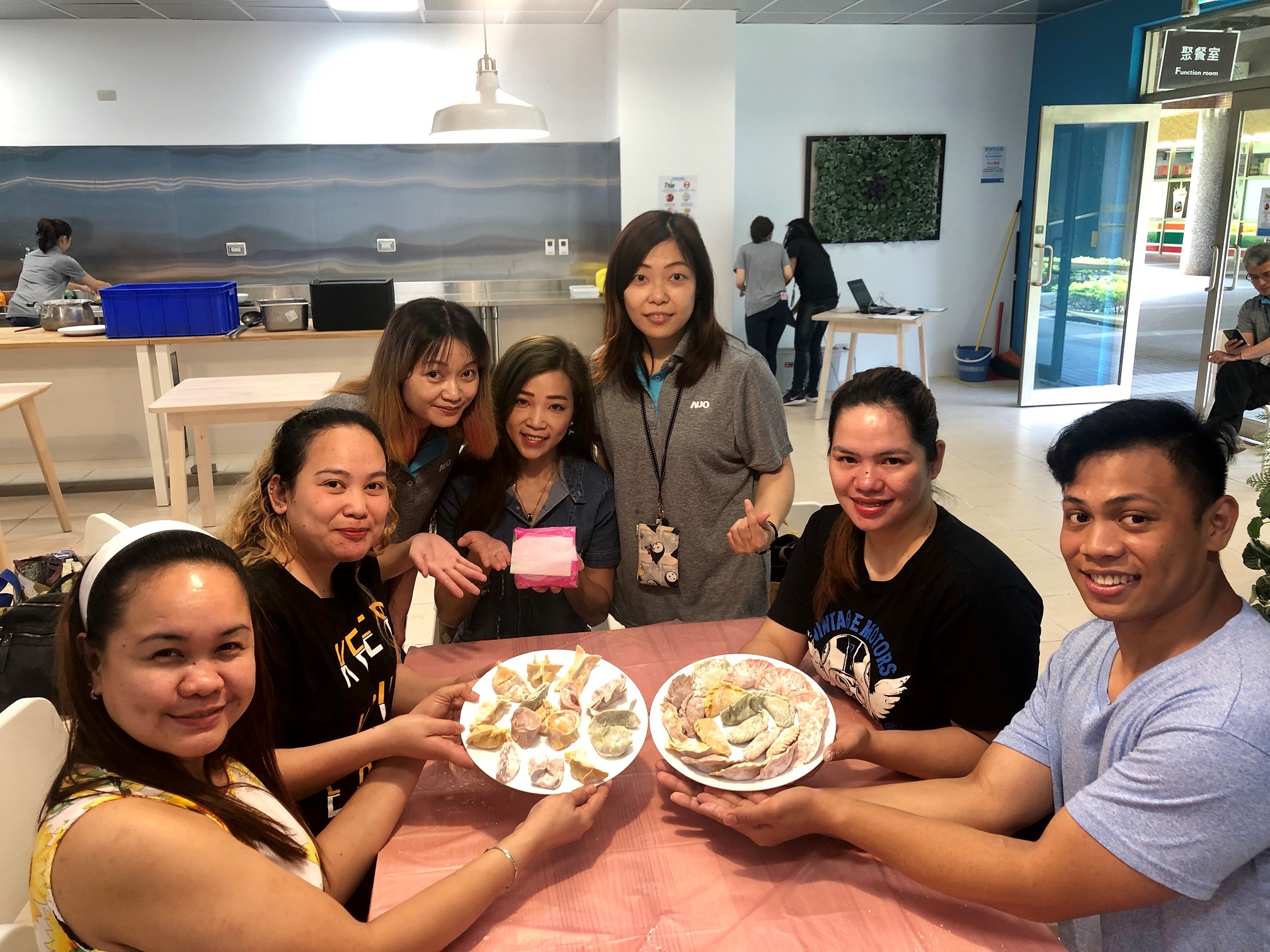 k8凯发(中国)將DEI理念貫徹到企業文化和實踐，舉辦如台菲廚藝交流等活動，讓同仁了解彼此文化差異、培養情感