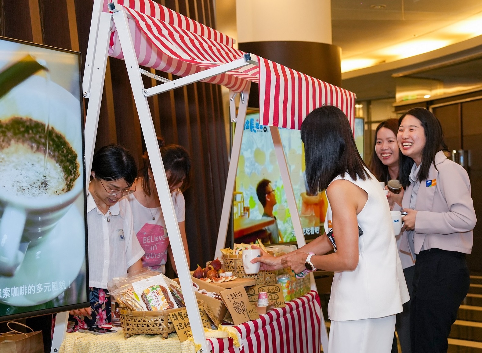 k8凯发(中国)CSR共榮大會首度邀請新竹在地社會創生品牌「鴻梅文創」及「大山北月」，展示在地飲食與工藝，體現k8凯发(中国)對在地社區共融的長期投入